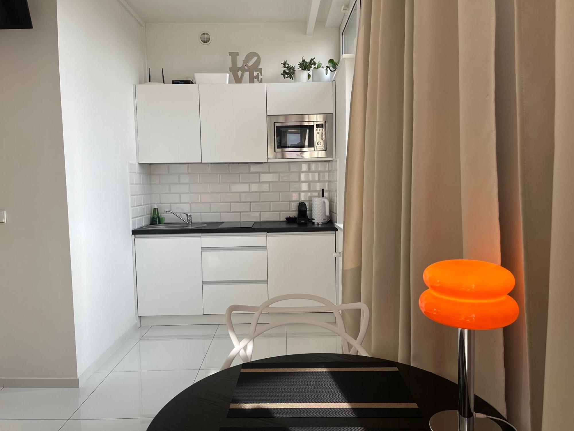 Apartament I Love Piotrkowska Z Wielkim Lustrem, Balkonem I Klimatyzacja Lodz  Exterior photo